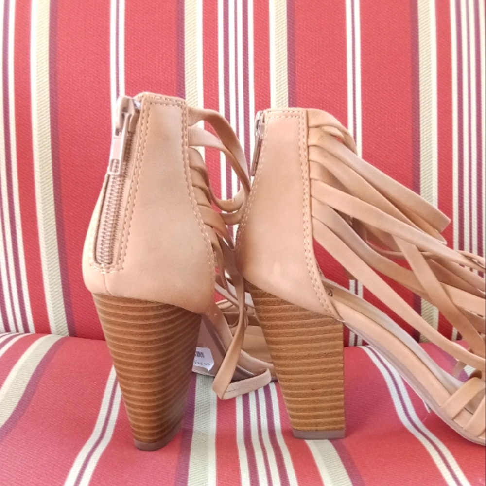 Brand New DHeart heels